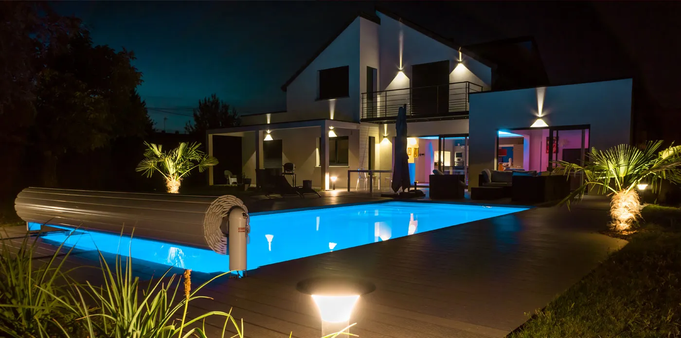 Außenbeleuchtung Haus und Pool - Elektroinstallationsbetrieb Axel Grundmann e.K.